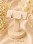 Aretes Nudo Plateado Felicidad